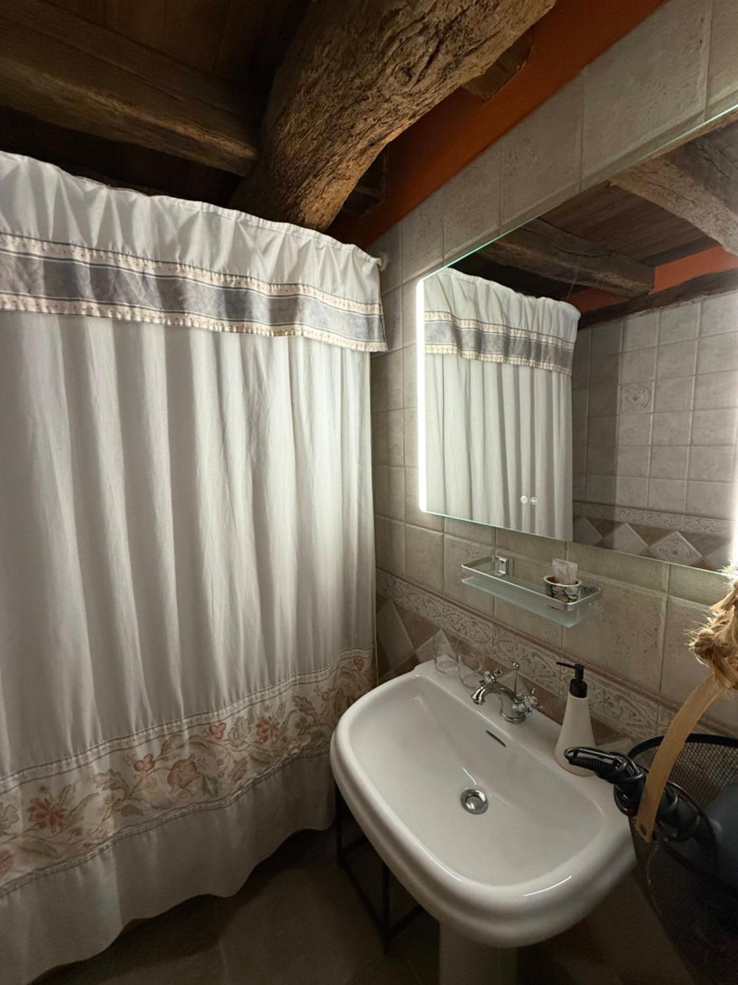בית הארחה אויארצון 	Casa Peluaga מראה חיצוני תמונה